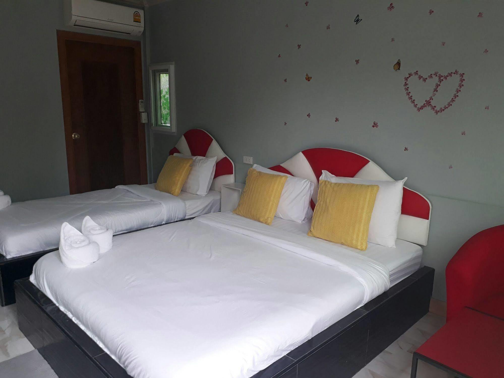 Goodview Resort & Camping Ban Kaeng Raboet Екстериор снимка